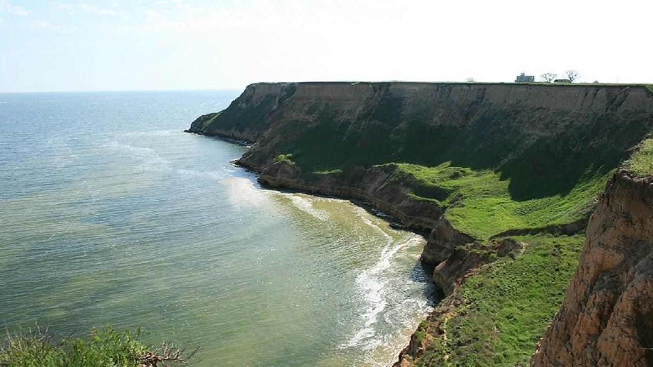 На чорноморському курорті Миколаївщини спалах COVID-19 На чорноморському курорті Миколаївщини спалах COVID-19