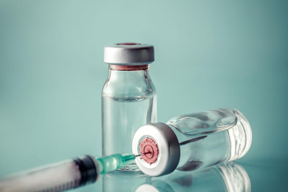 Оксфордская вакцина против коронавируса является эффективной: подробнее о результате