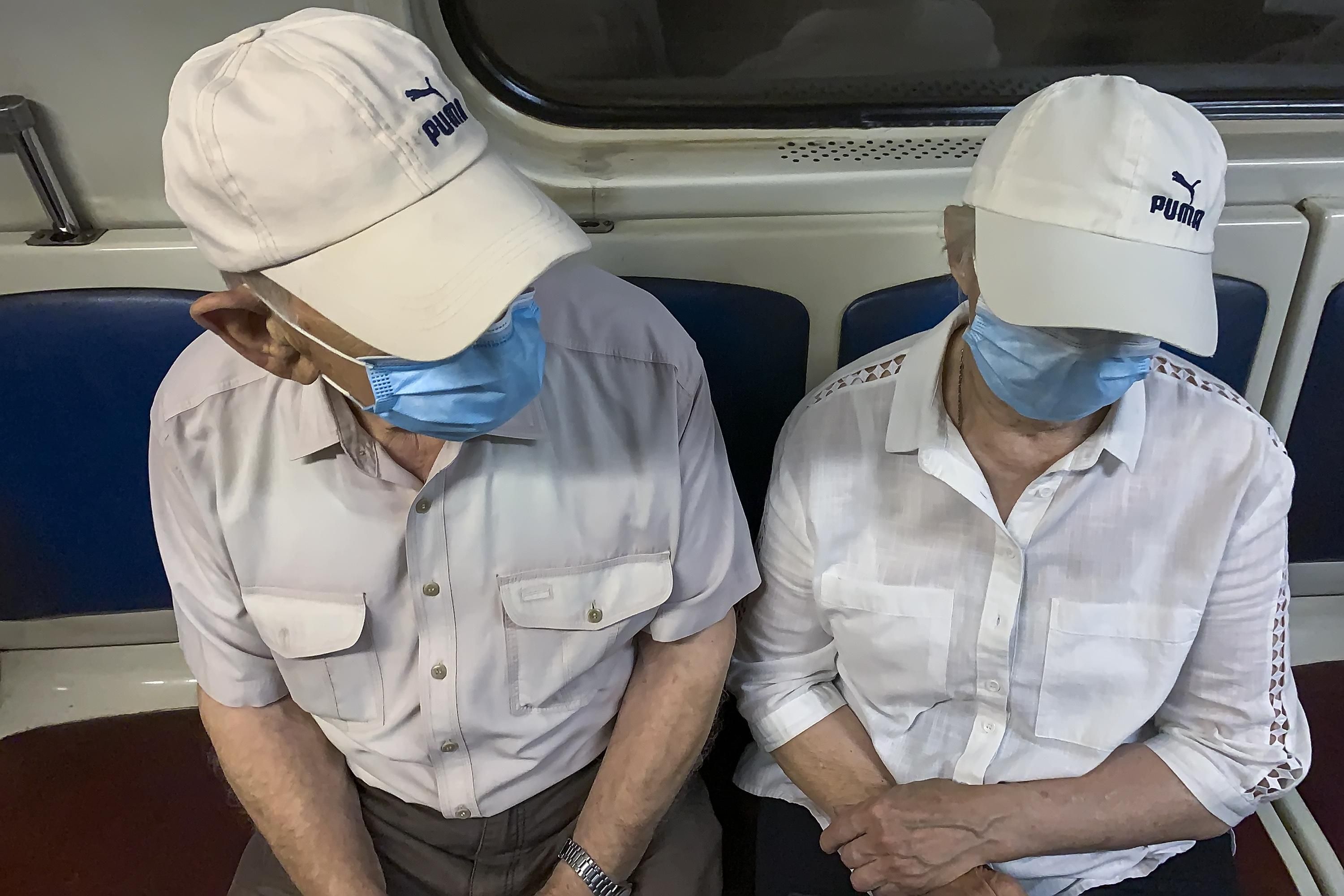 Антирекорд: в Украине обнаружили 1 106 новых случаев COVID-19 Антирекорд: в Украине обнаружили 1 106 новых случаев COVID-19