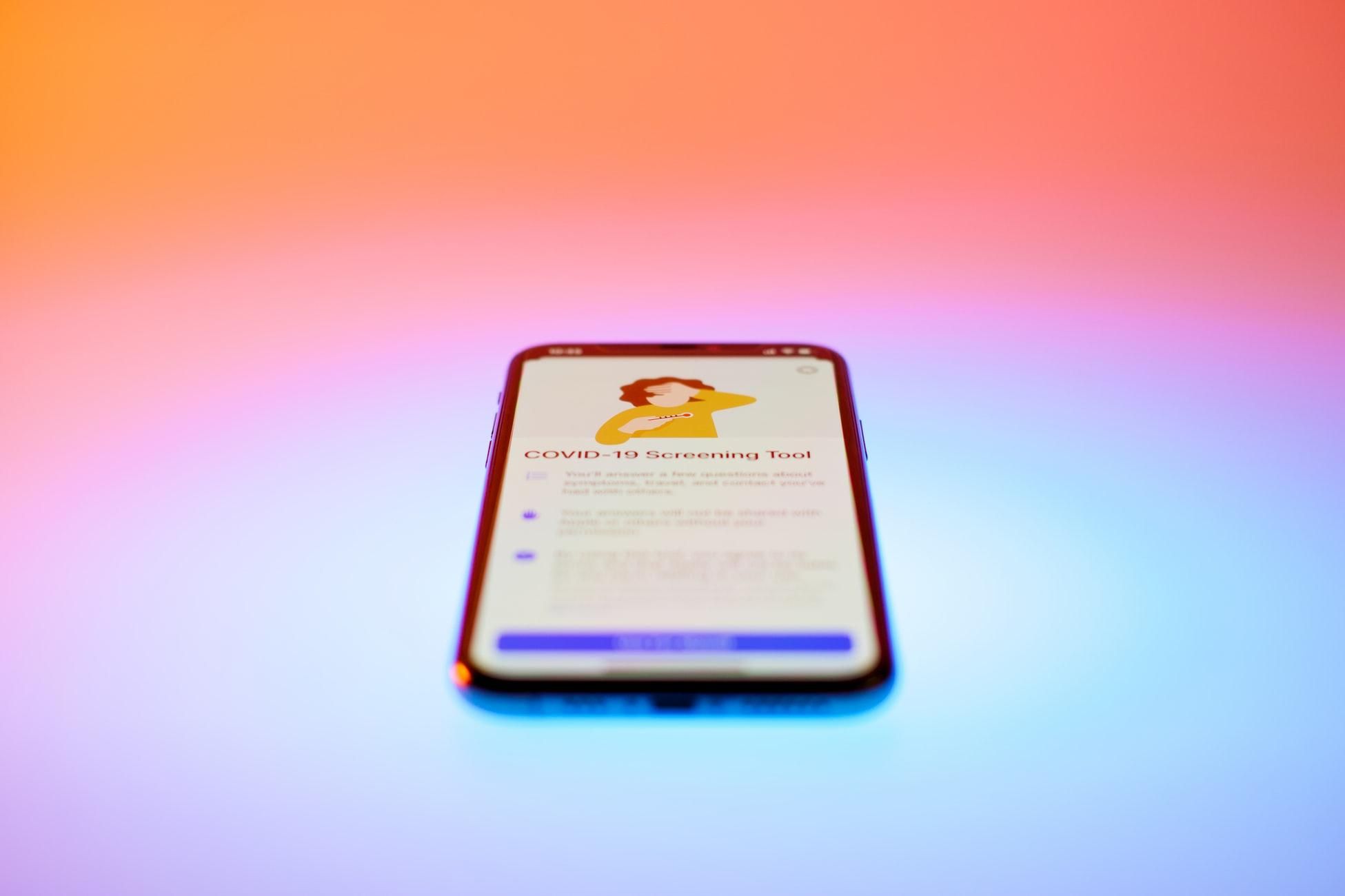 Нова технологія зможе миттєво розрізняти інфікованих COVID-19 за допомогою смартфону Нова технологія зможе миттєво розрізняти інфікованих COVID-19 за допомогою смартфону