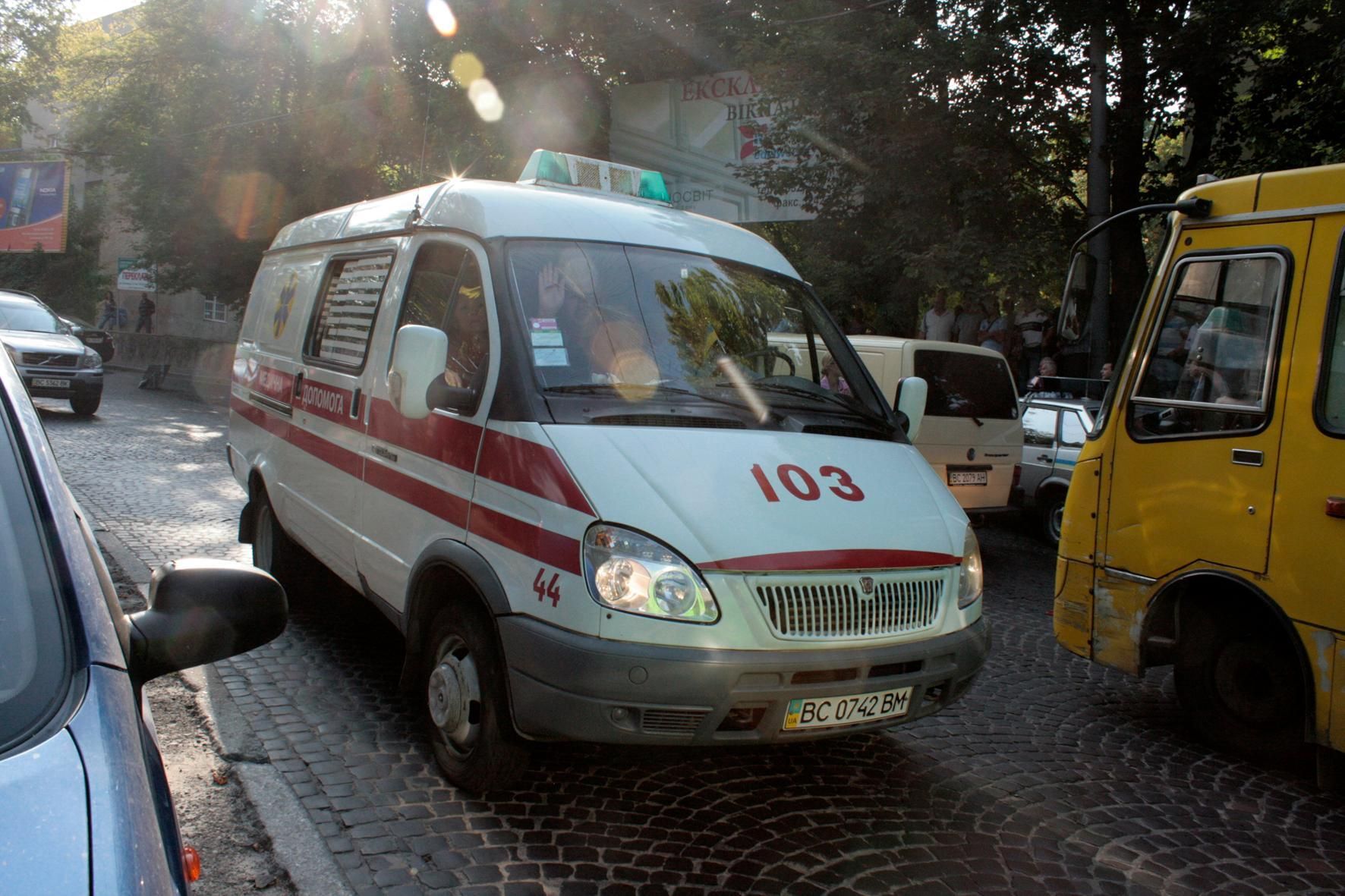 Більшість машин швидкої допомоги в Україні не встигають на виклики, – МОЗ
