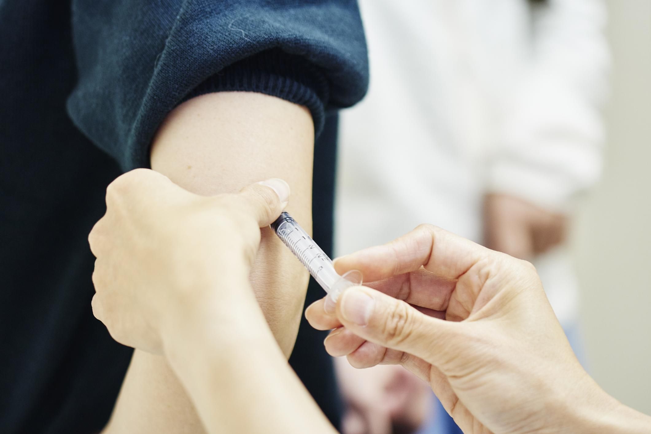 Росія хоче почати випробування вакцини проти коронавірусу на дітях