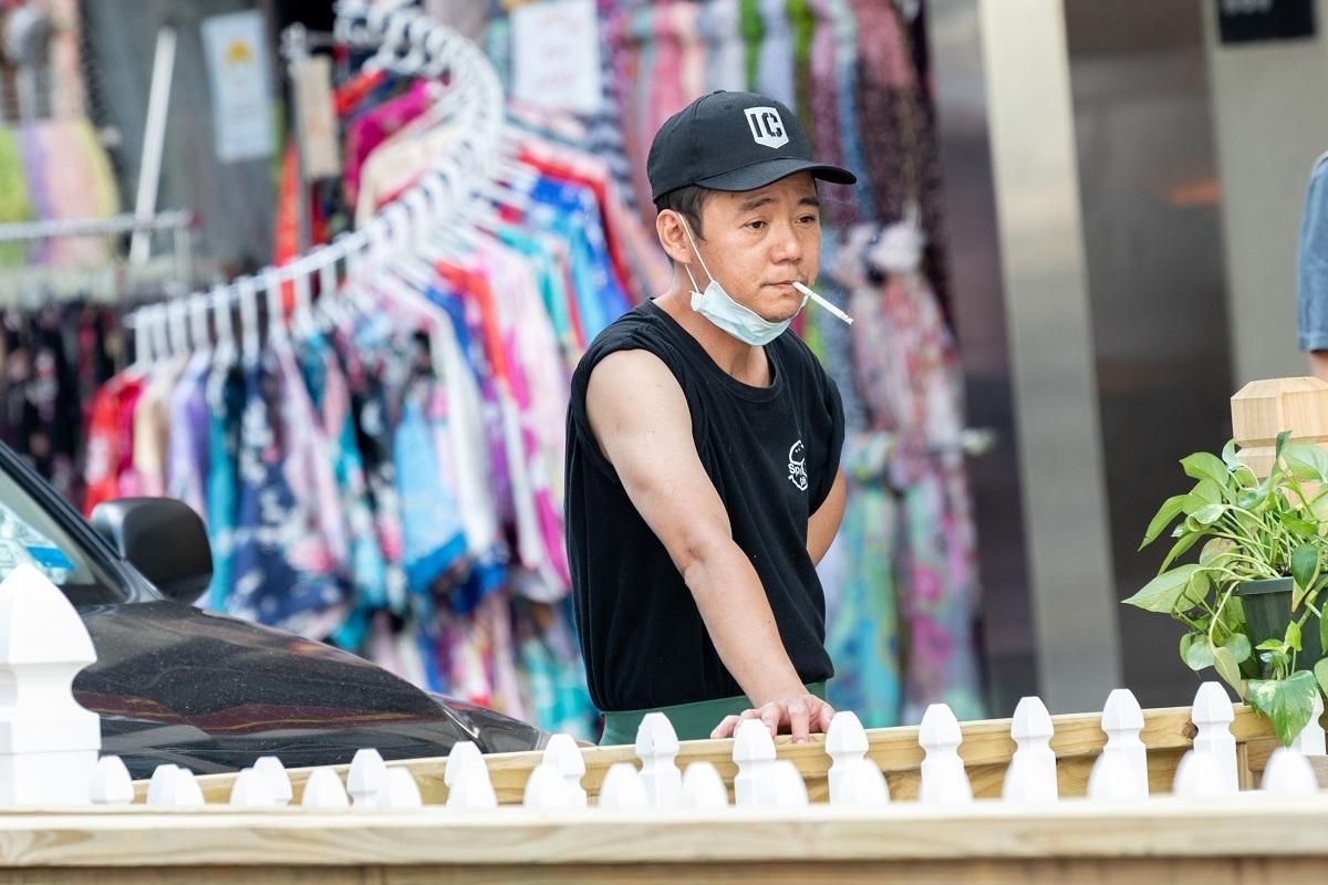 Коронавирус против курильщиков: испанская Галисия ограничила курение на улице Коронавирус против курильщиков: испанская Галисия ограничила курение на улице