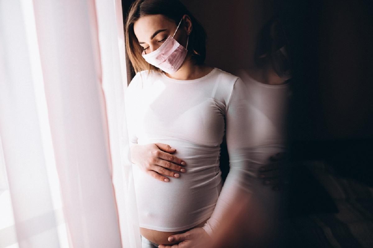Беременные с COVID-19 чаще попадают в реанимацию и рожают преждевременно: большое исследование