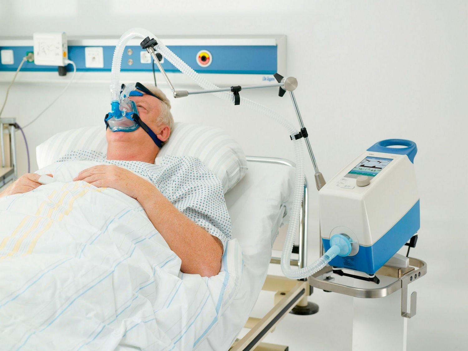 В Украине дополнительно подготовят 15 тысяч коек и кислород для больных COVID-19 В Украине дополнительно подготовят 15 тысяч коек и кислород для больных COVID-19