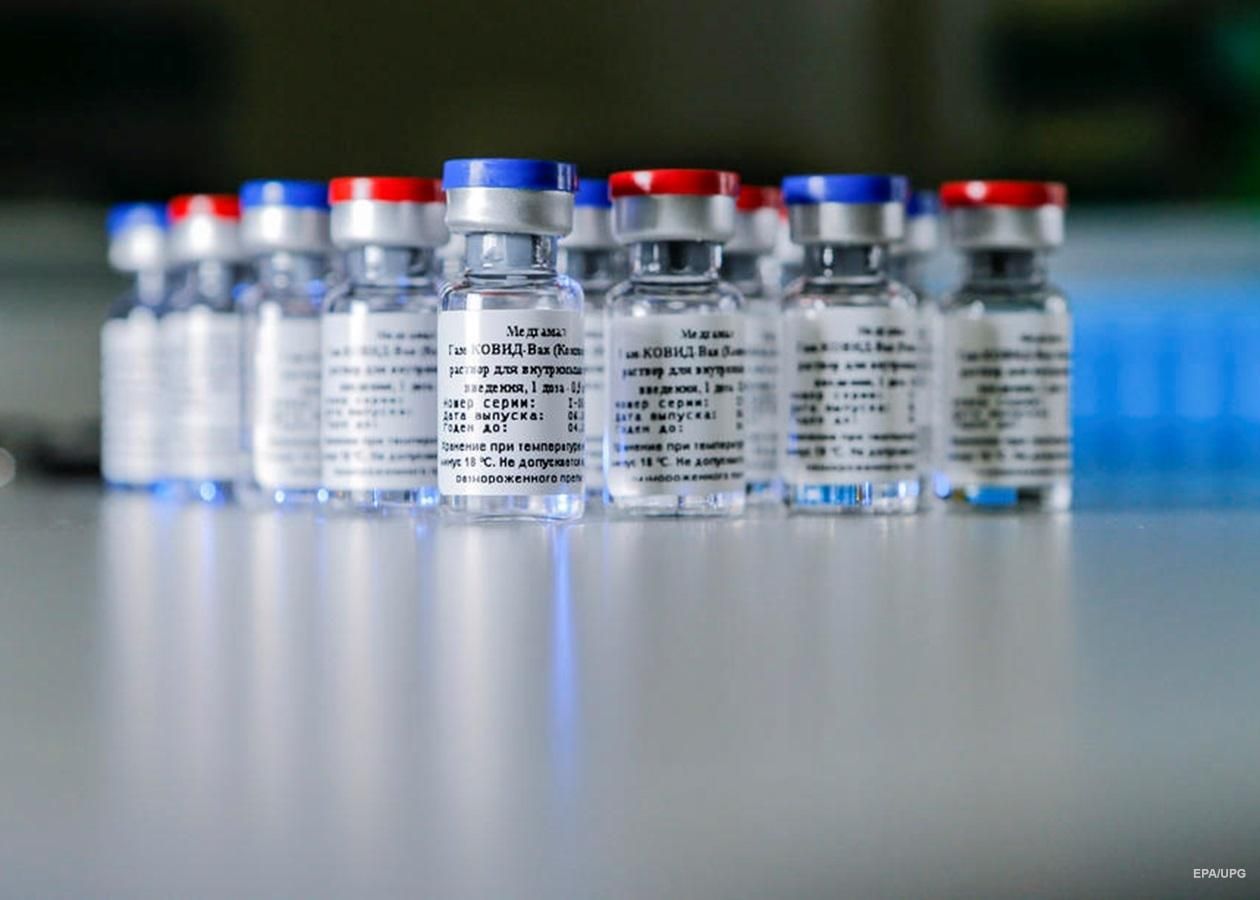 Сам дурак: російські вчені у своєму стилі відповіли на критику статті про вакцину проти COVID-19