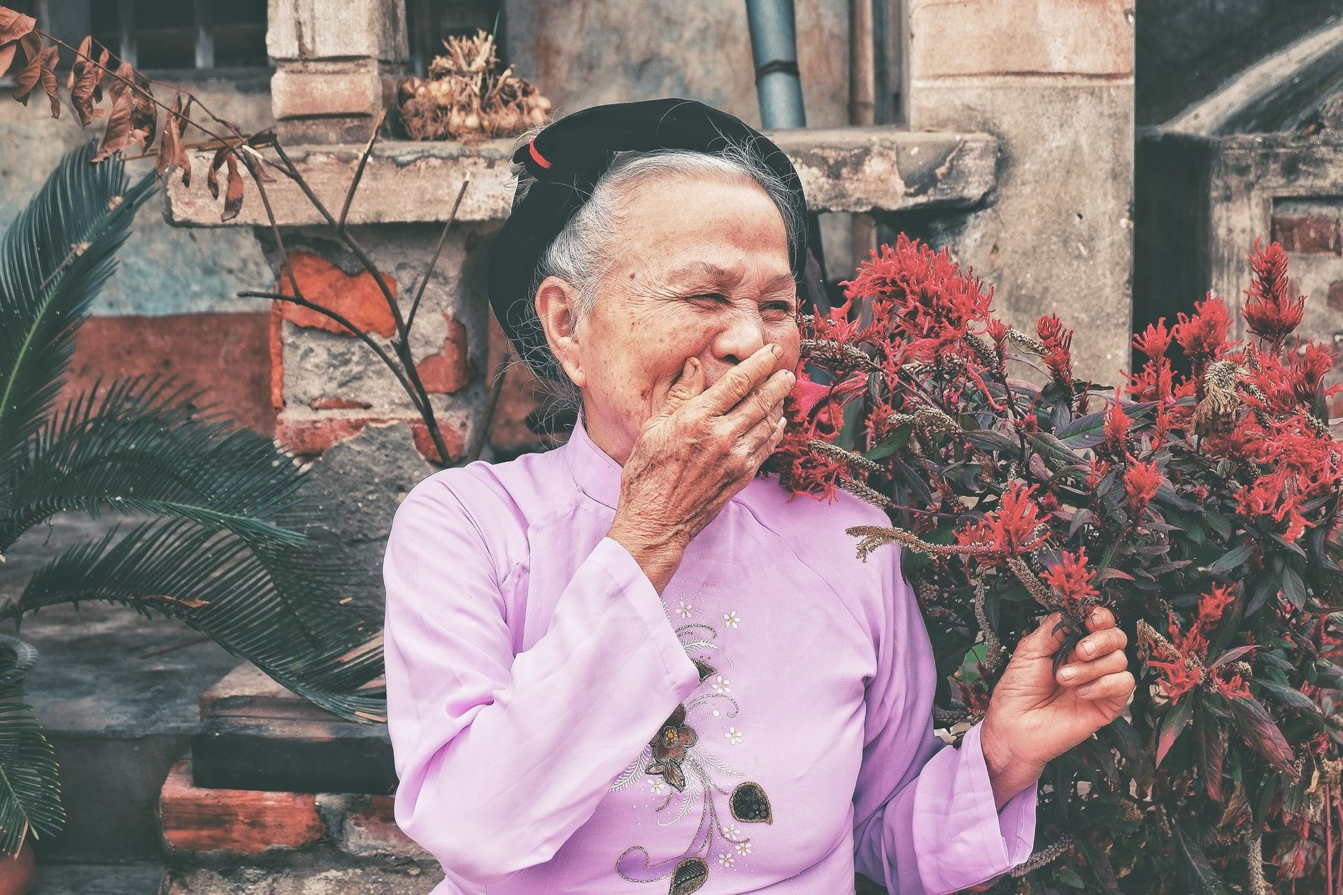 Як прожити до 100 років: поради довгожителів 