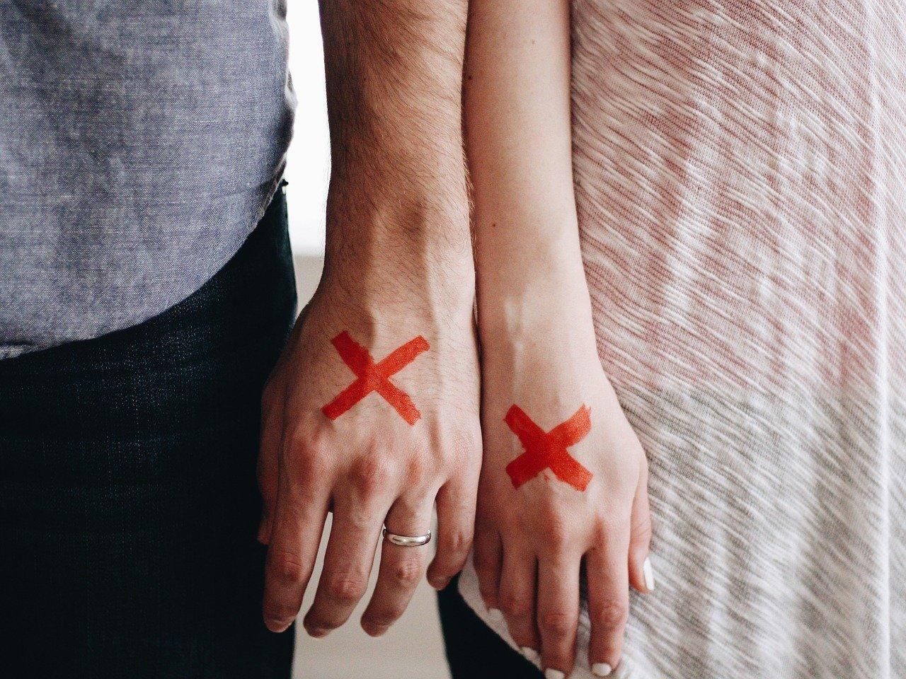 Люди, батьки яких розлучились в дитинстві, мають менше гормону любові 