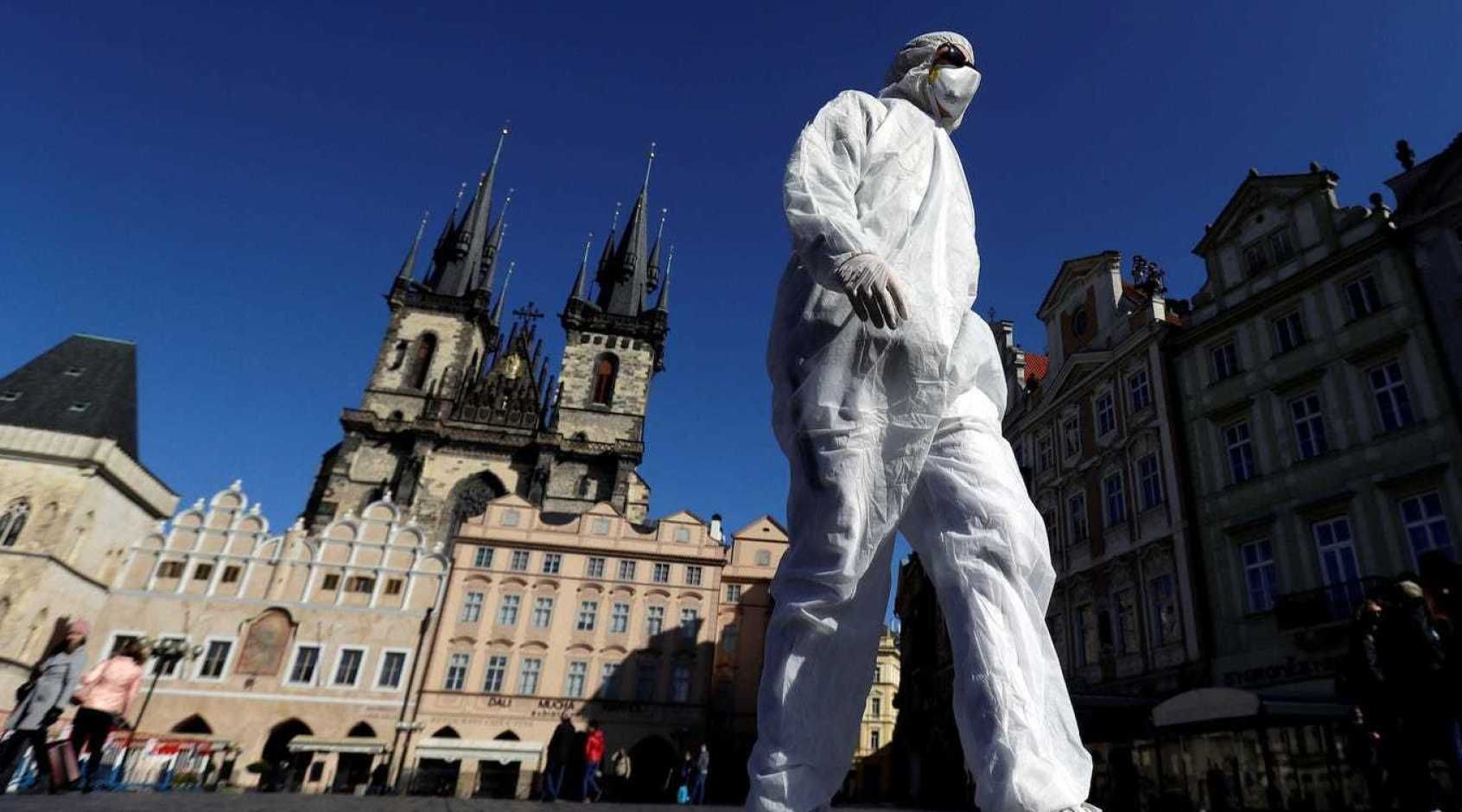 Вслед за Австрией: Чехия объявила о начале второй волны пандемии коронавируса