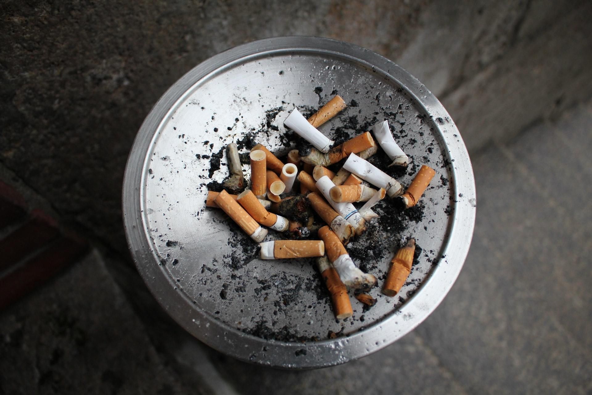 В скільки разів підвищується ризик інсульту у курців 