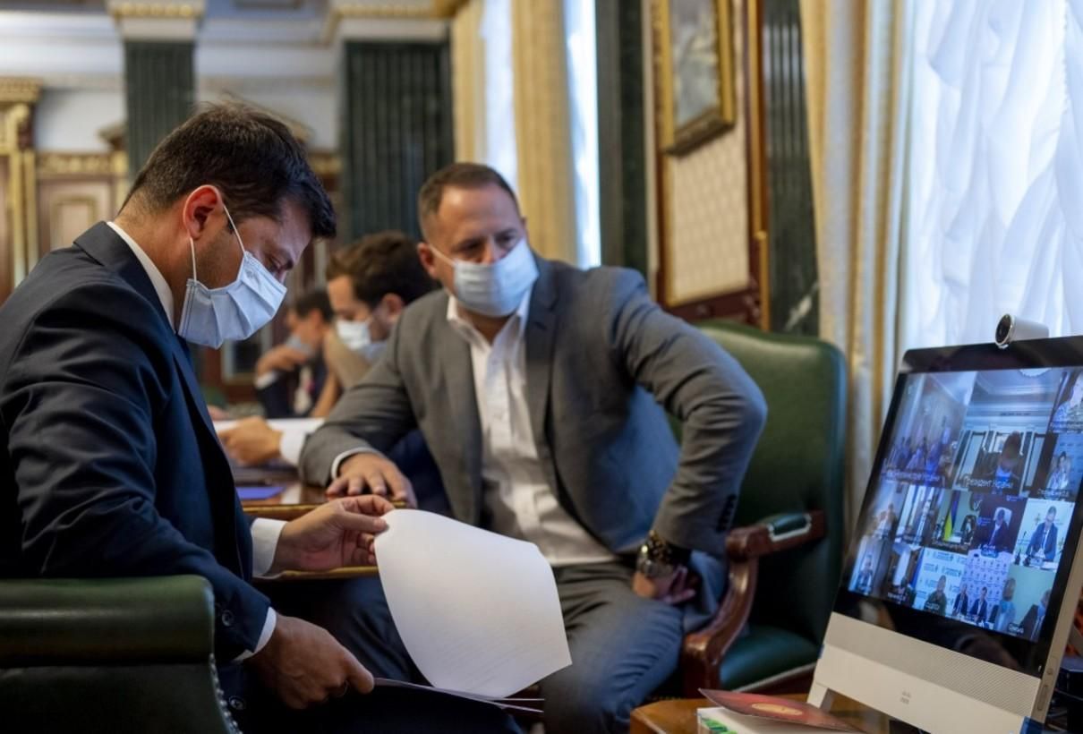 Вакцина made in Ukraine: Зеленский хочет, чтобы выделили деньги на биолабораторию Вакцина made in Ukraine: Зеленский хочет, чтобы выделили деньги на биолабораторию