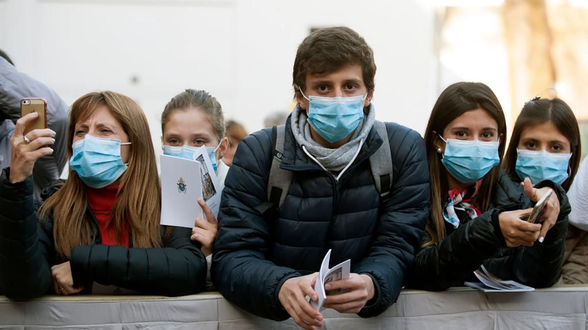 В Европе фиксируют рекордный прирост больных COVID-19 В Европе фиксируют рекордный прирост больных COVID-19