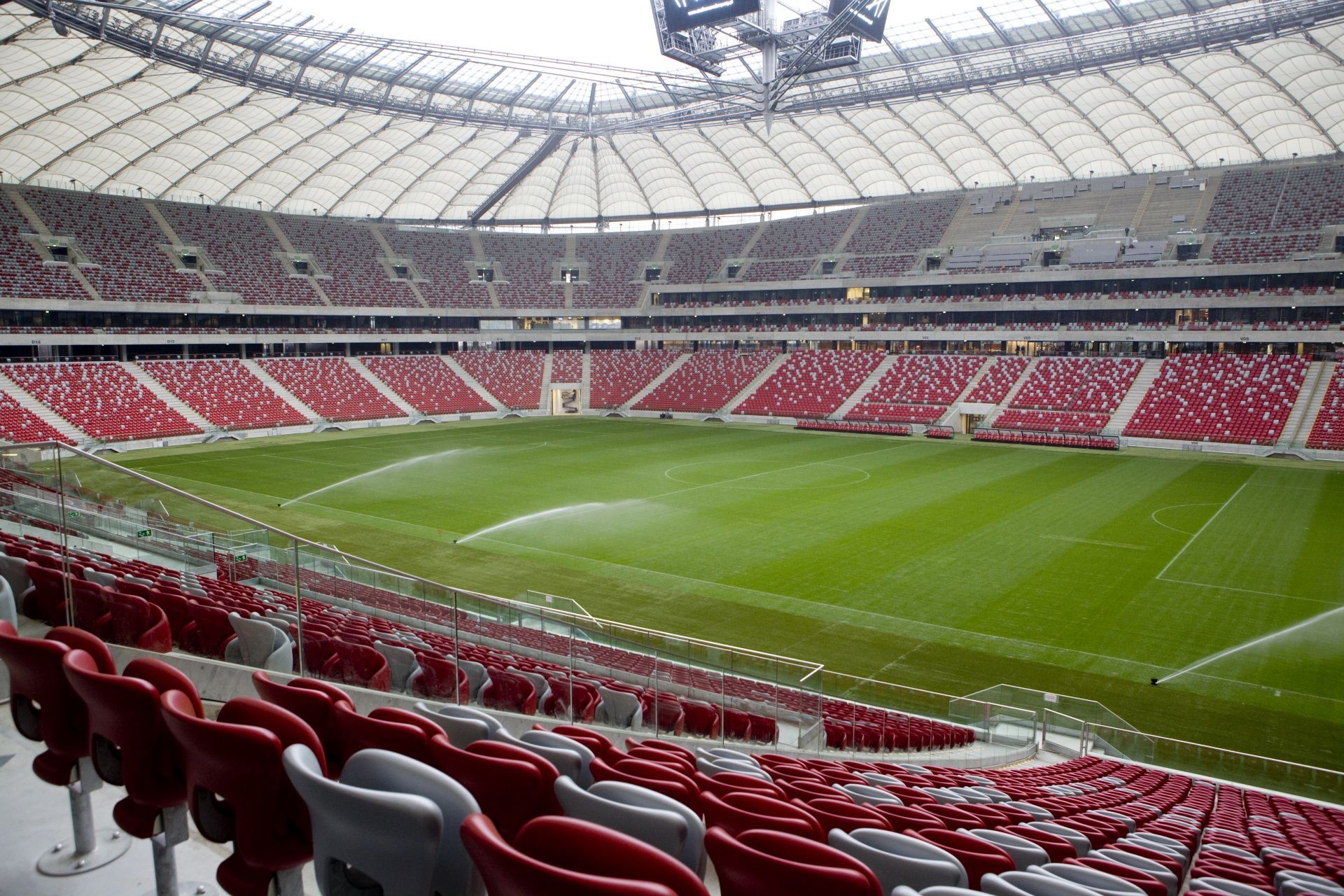 У Варшаві хворих на коронавірус розміщуватимуть на стадіоні, де проводили Євро-2012