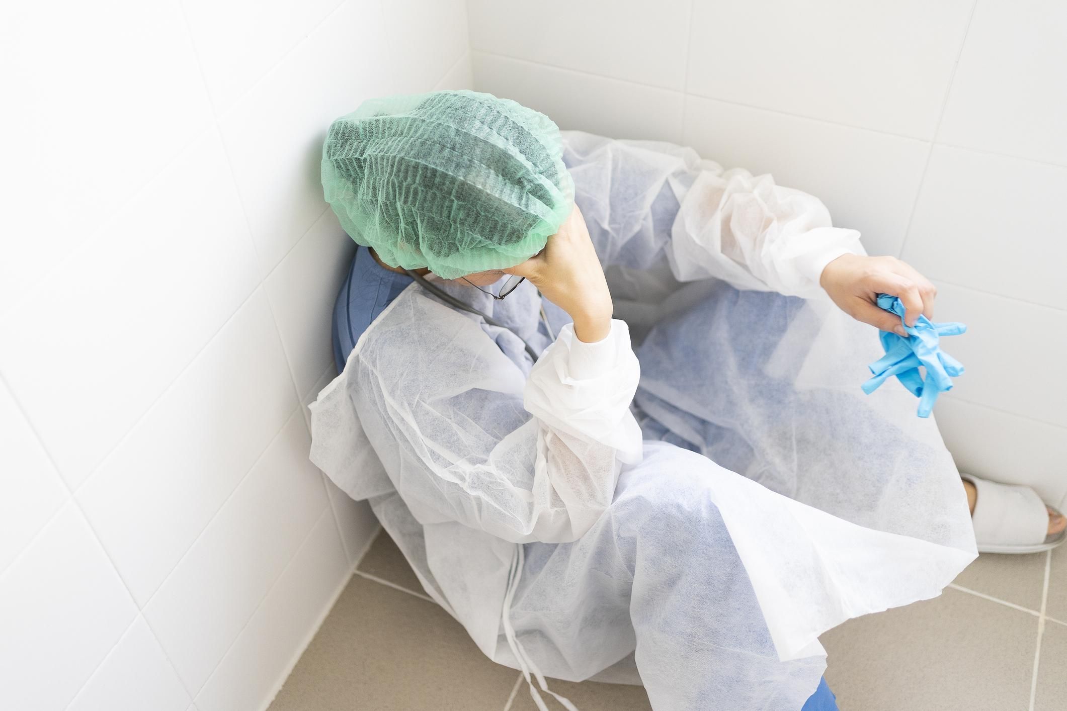 Минздрав привлечет дополнительных медиков для борьбы с коронавирусом в Украине Минздрав привлечет дополнительных медиков для борьбы с коронавирусом в Украине