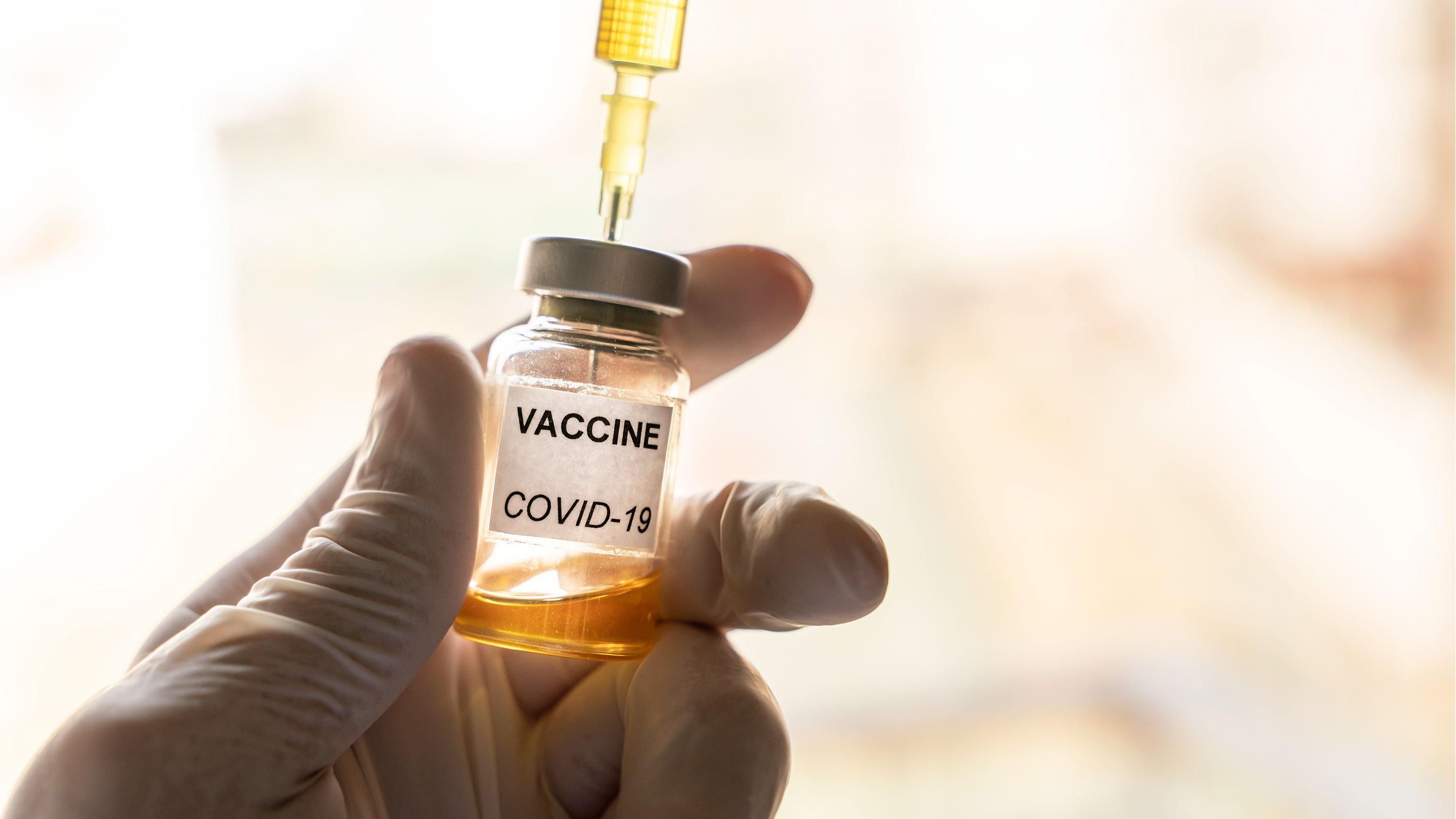 Готовий випробувати її на собі, – Зеленський про українську вакцину проти коронавірусу