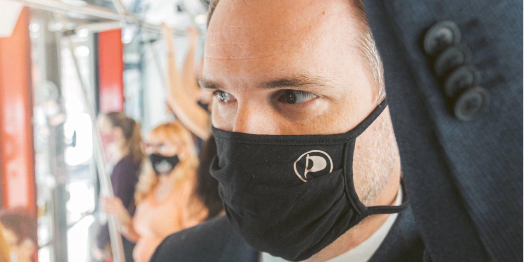 Мэр Праги Зденек Гржиб станет волонтером COVID-больницы Мэр Праги Зденек Гржиб станет волонтером COVID-больницы