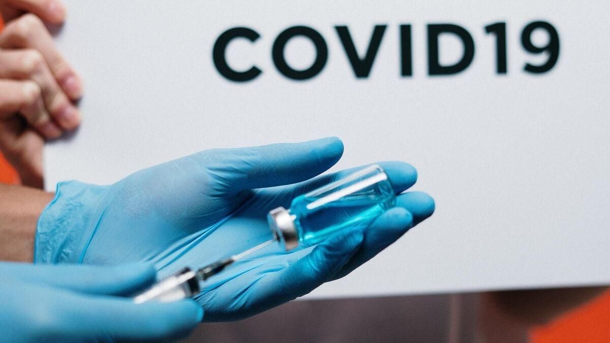 У ВООЗ розповіли, скільки людей потрібно вакцинувати від COVID-19, щоб зупинити пандемію