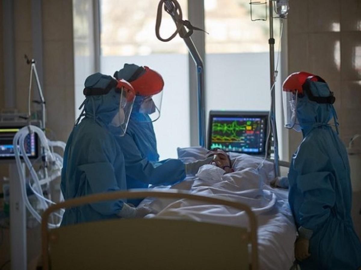 Через месяц украинские больницы могут заполниться на 100%, – Степанов о том, что будет дальше