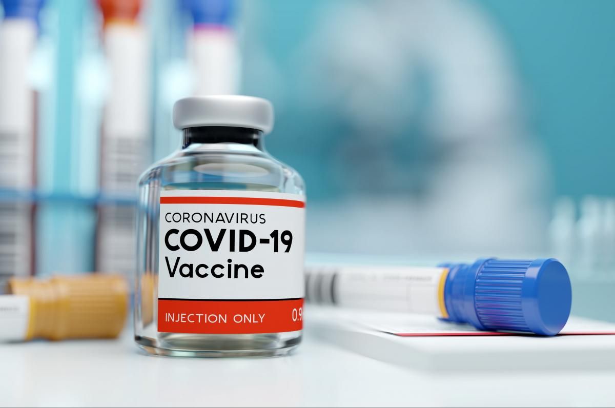 Договір не за горами: Україна веде перемовини з усіма виробниками вакцин від COVID-19