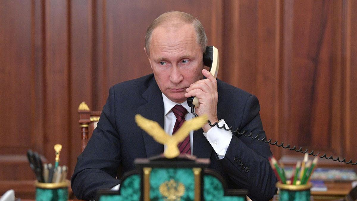 Путин до сих пор не привился российской вакциной против COVID-19: в Кремле назвали причину Путин до сих пор не привился российской вакциной против COVID-19: в Кремле назвали причину