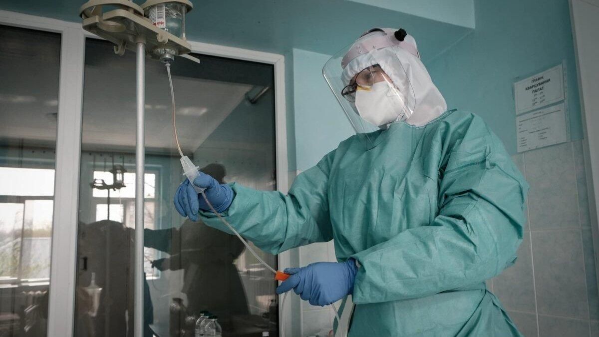Более 16 тысяч больных в сутки: в Украине растет заболеваемость коронавирусом