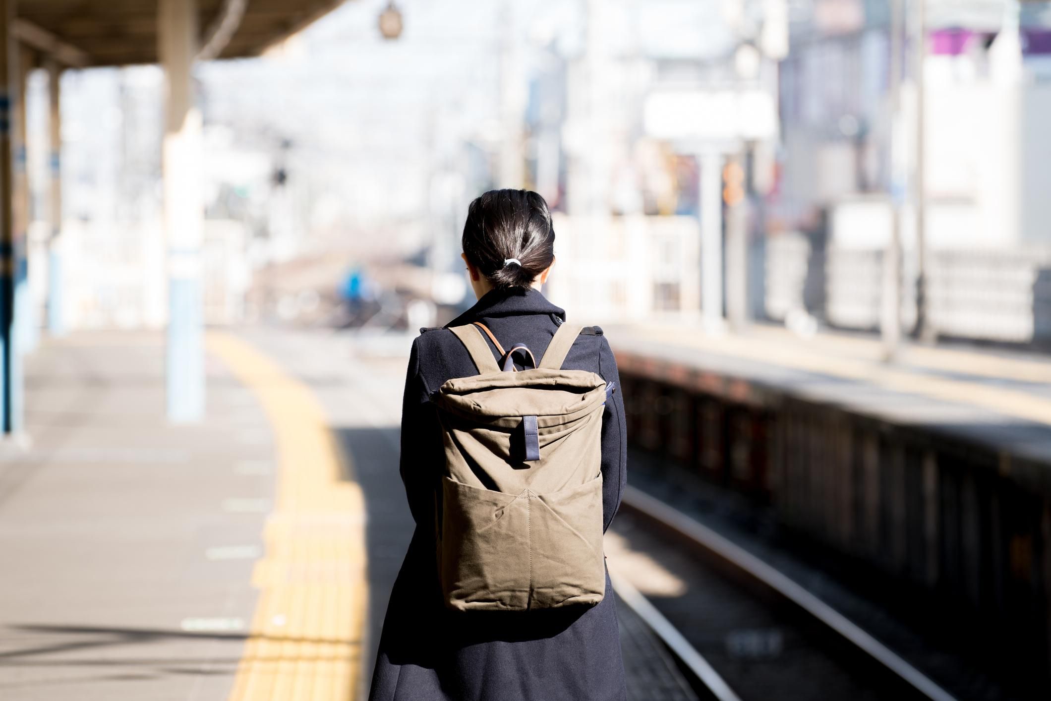 В Японии количество самоубийств за месяц больше, чем смертей от COVID-19 за 2020 год