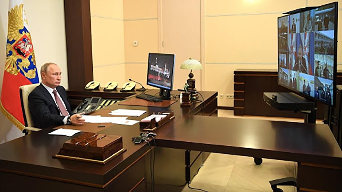 Коли у Росії почнуть масово вакцинувати людей від коронавірусу: дата Коли у Росії почнуть масово вакцинувати людей від коронавірусу: дата