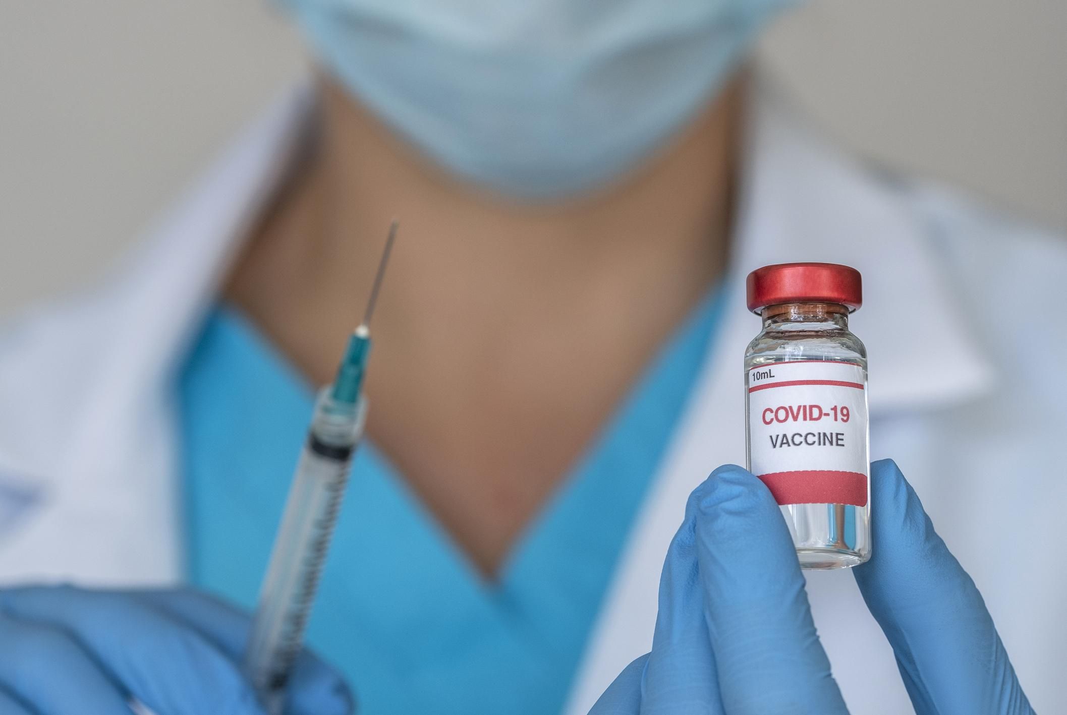 Британия начнет вакцинацию от COVID-19 на следующей неделе