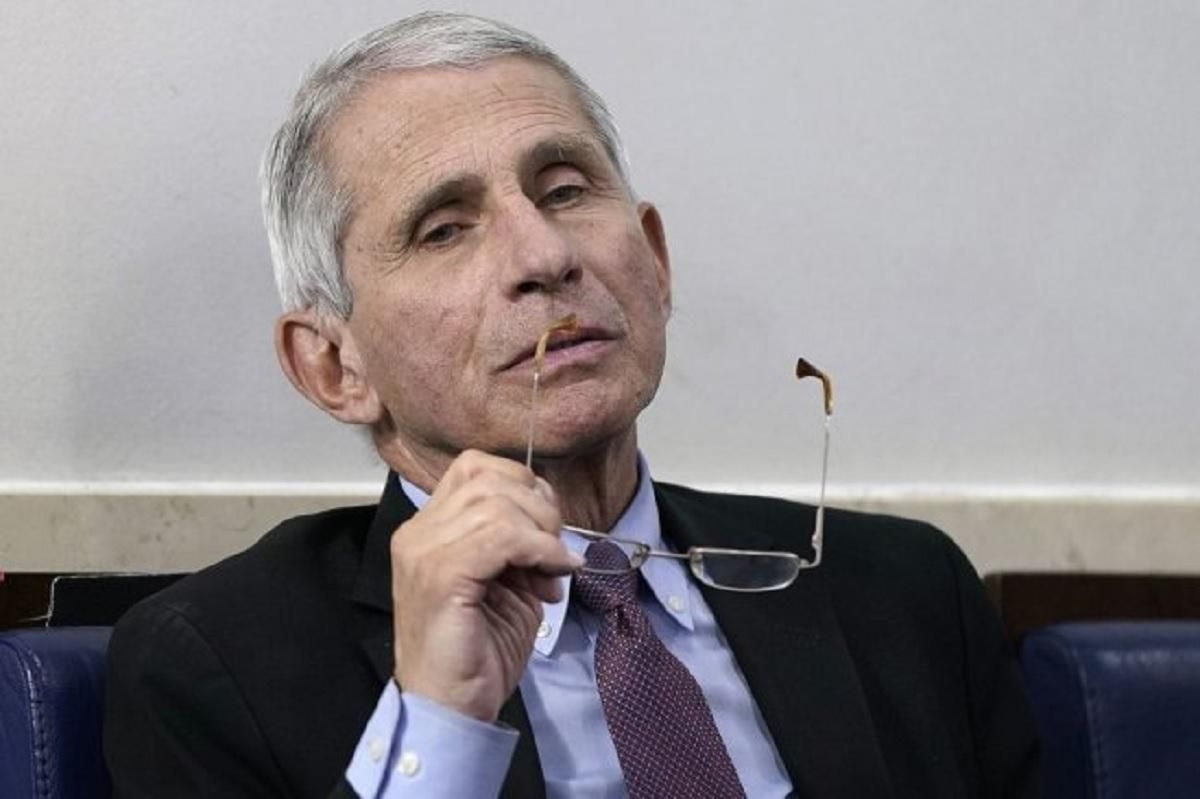 Спалахи коронавірусу можуть накластися, – головний інфекціоніст США Фаучі Спалахи коронавірусу можуть накластися, – головний інфекціоніст США Фаучі