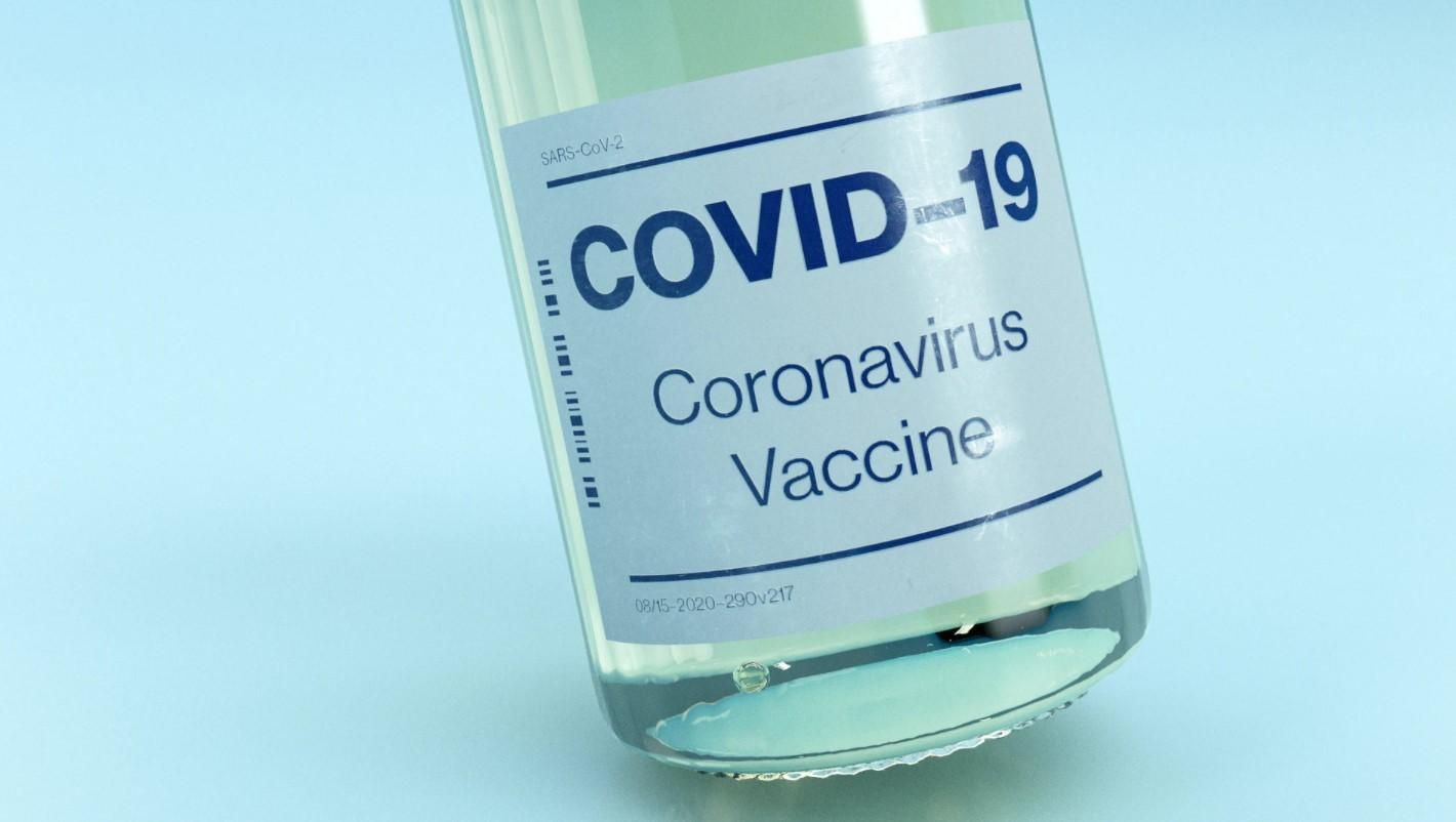 Вакцинування проти коронавірусу в Україні буде складатись з двох ін’єкцій, – Шмигаль