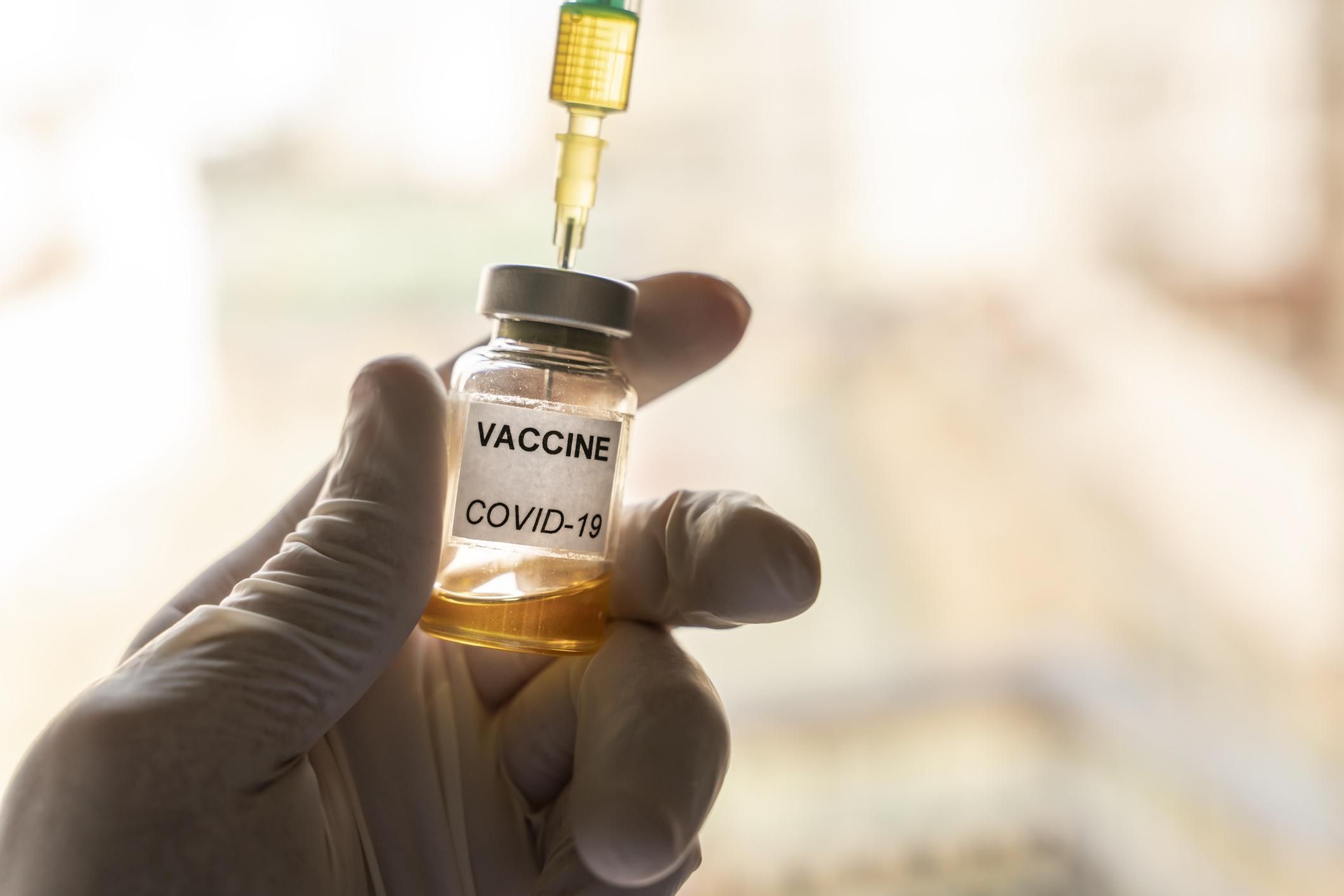 COVID-19 в Украине: известна ориентировочная дата начала массовой вакцинации