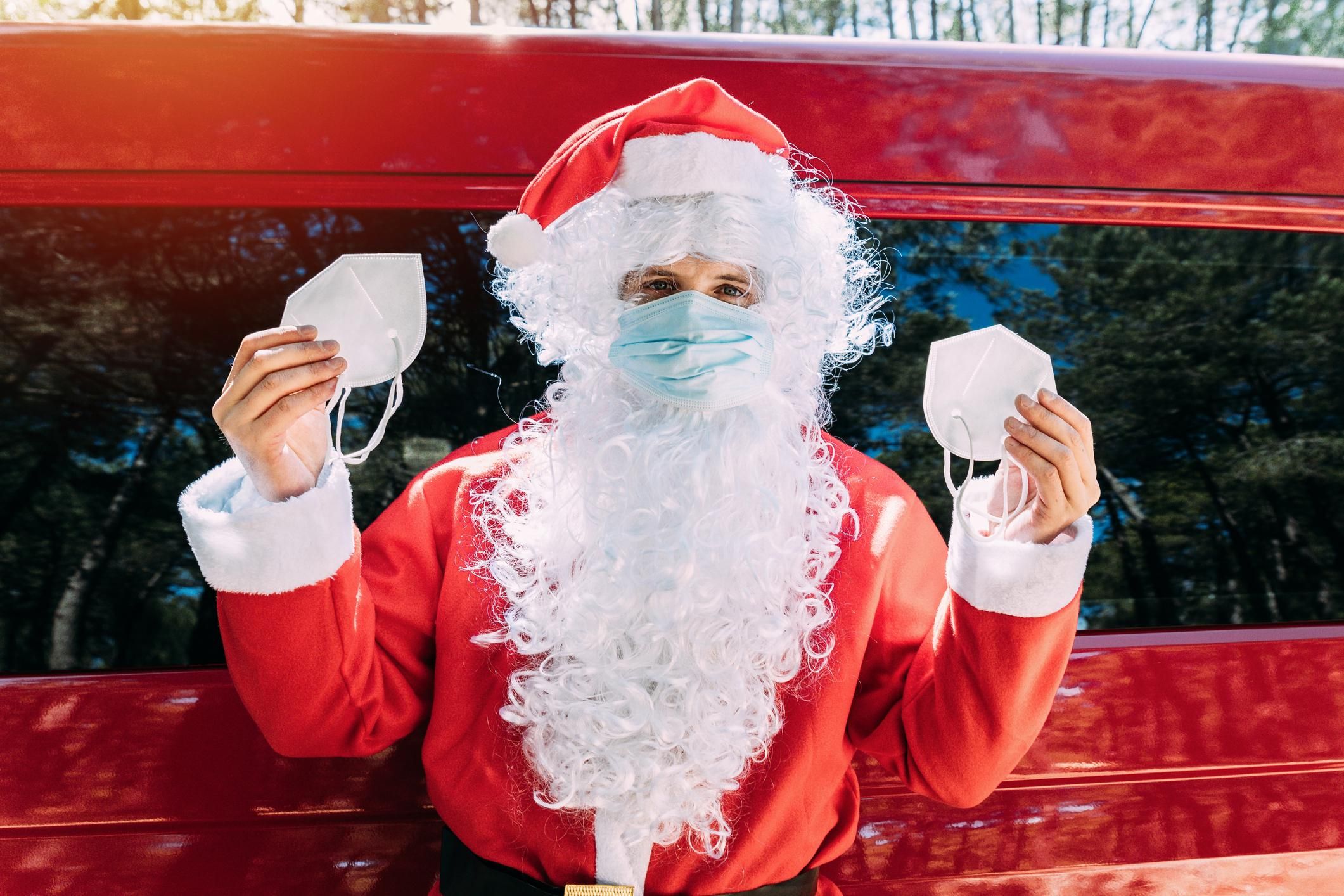 Головний інфекціоніст США вакцинував Санта Клауса від COVID-19 Головний інфекціоніст США вакцинував Санта Клауса від COVID-19