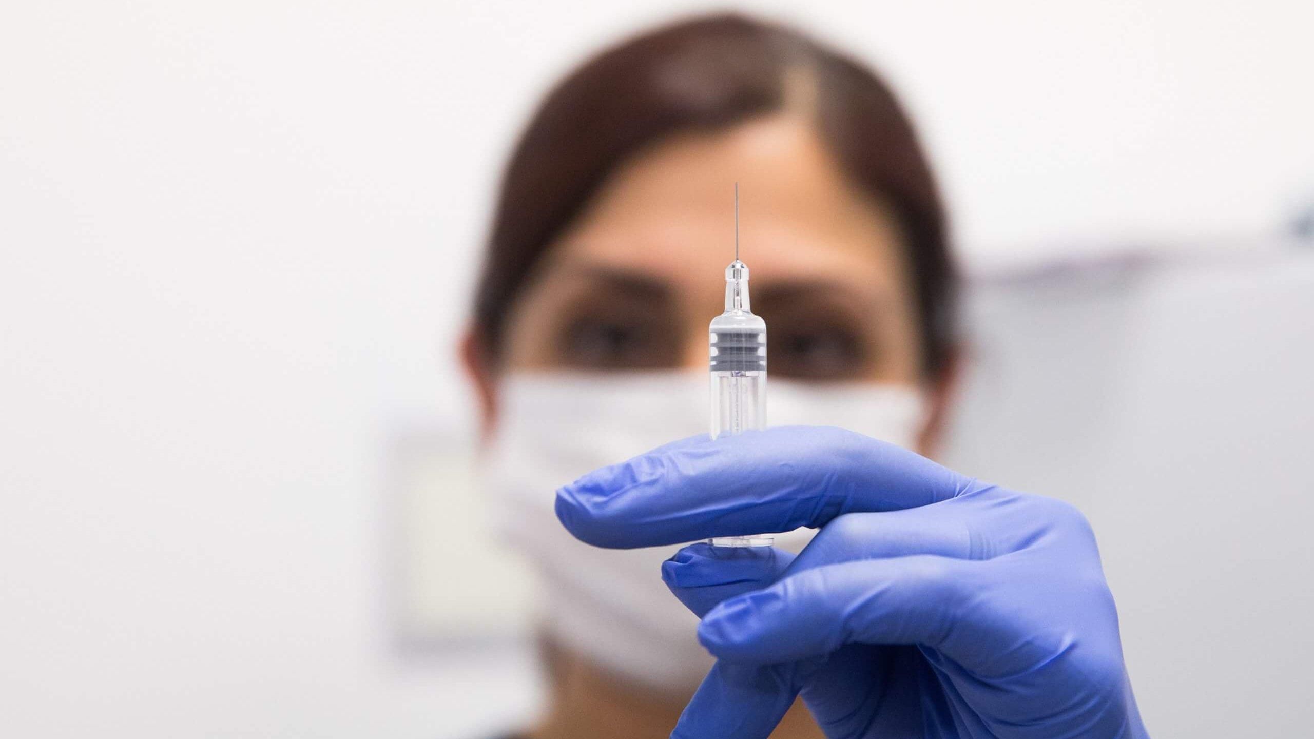 Вакцина Moderna викликала першу алергію у США: в якому стані чоловік