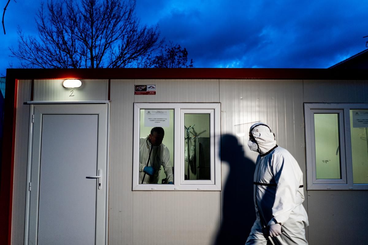 У Словаччині зараженим COVID-19 дозволили працювати в офісах: деталі У Словаччині зараженим COVID-19 дозволили працювати в офісах: деталі