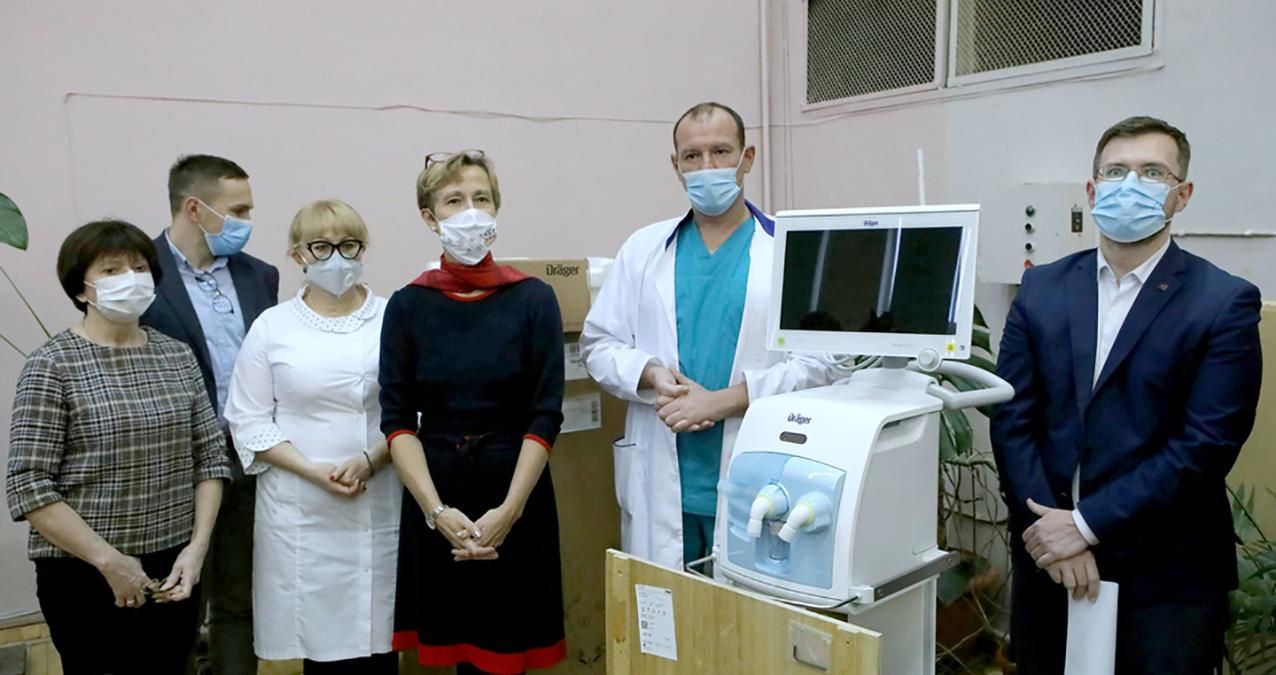Германия передала Украине 18 аппаратов ИВЛ для борьбы с COVID-19 Германия передала Украине 18 аппаратов ИВЛ для борьбы с COVID-19