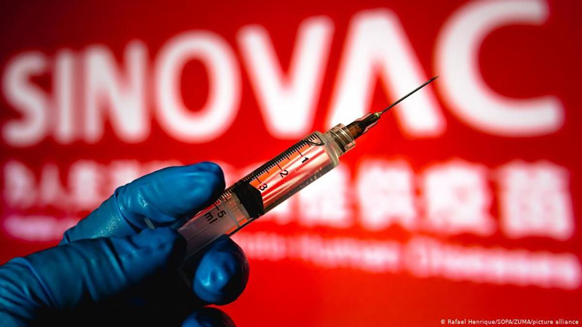 Вакцина від Sinovac: чому Україна обрала саме китайську компанію