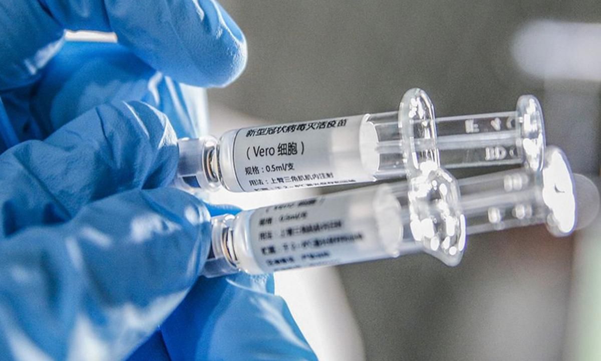 COVID-вакцину від Sinovac в Україну можуть і не доставити: за яких умов