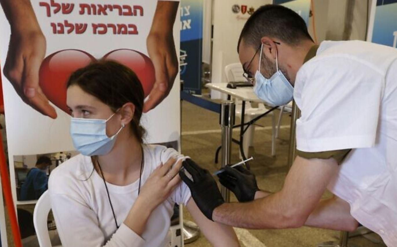 В Ізраїлі понад мільйон людей вже вакцинували від COVID-19: деталі 