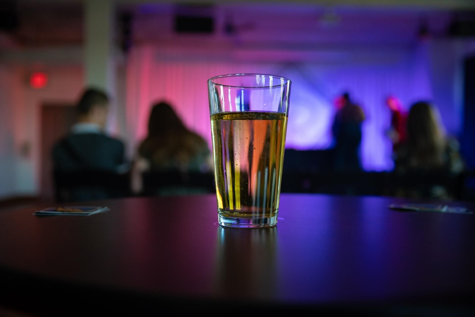 Склонность к алкоголизму: нашли еще один фактор