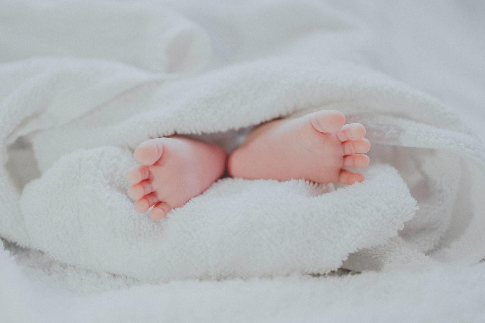 Во Львове новорожденному младенцу удалили полуторакилограммовую опухоль