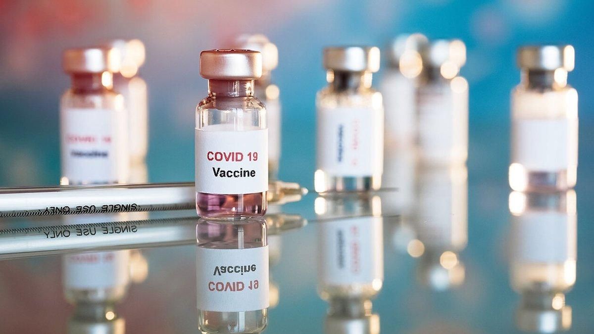 Украинцы против "Спутника V": как граждане относятся к вакцинам против COVID-19