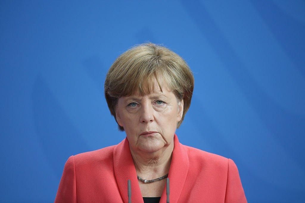 Меркель закликала до чесного розподілу вакцини від коронавірусу