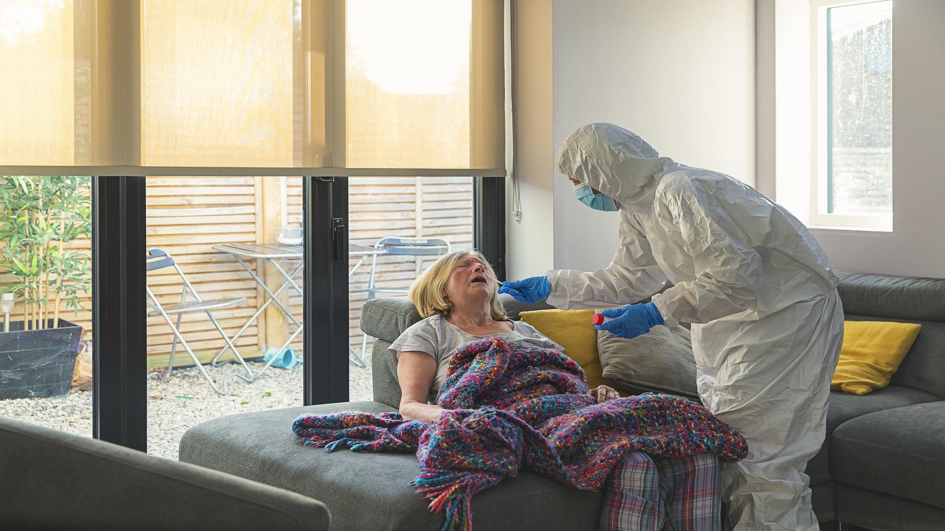 В ЄС хочуть заборонити вакцинувати літніх людей проти COVID-19: це стосується одного виробника В ЄС хочуть заборонити вакцинувати літніх людей проти COVID-19: це стосується одного виробника