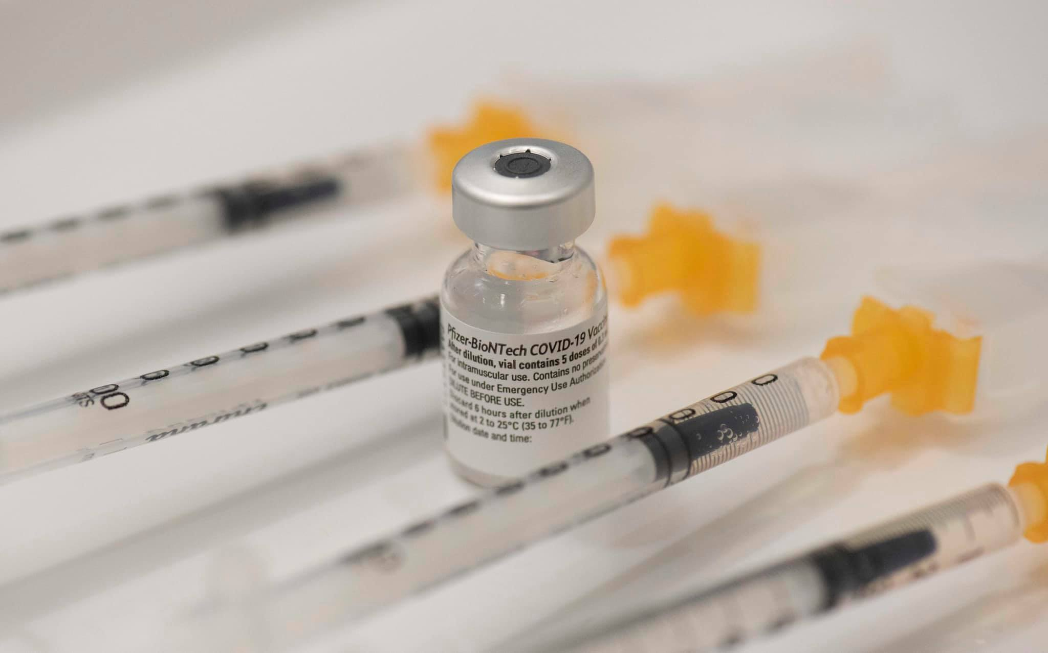 Україна отримає 117 тисяч доз вакцини від Pfizer: реакція Євросоюзу Україна отримає 117 тисяч доз вакцини від Pfizer: реакція Євросоюзу
