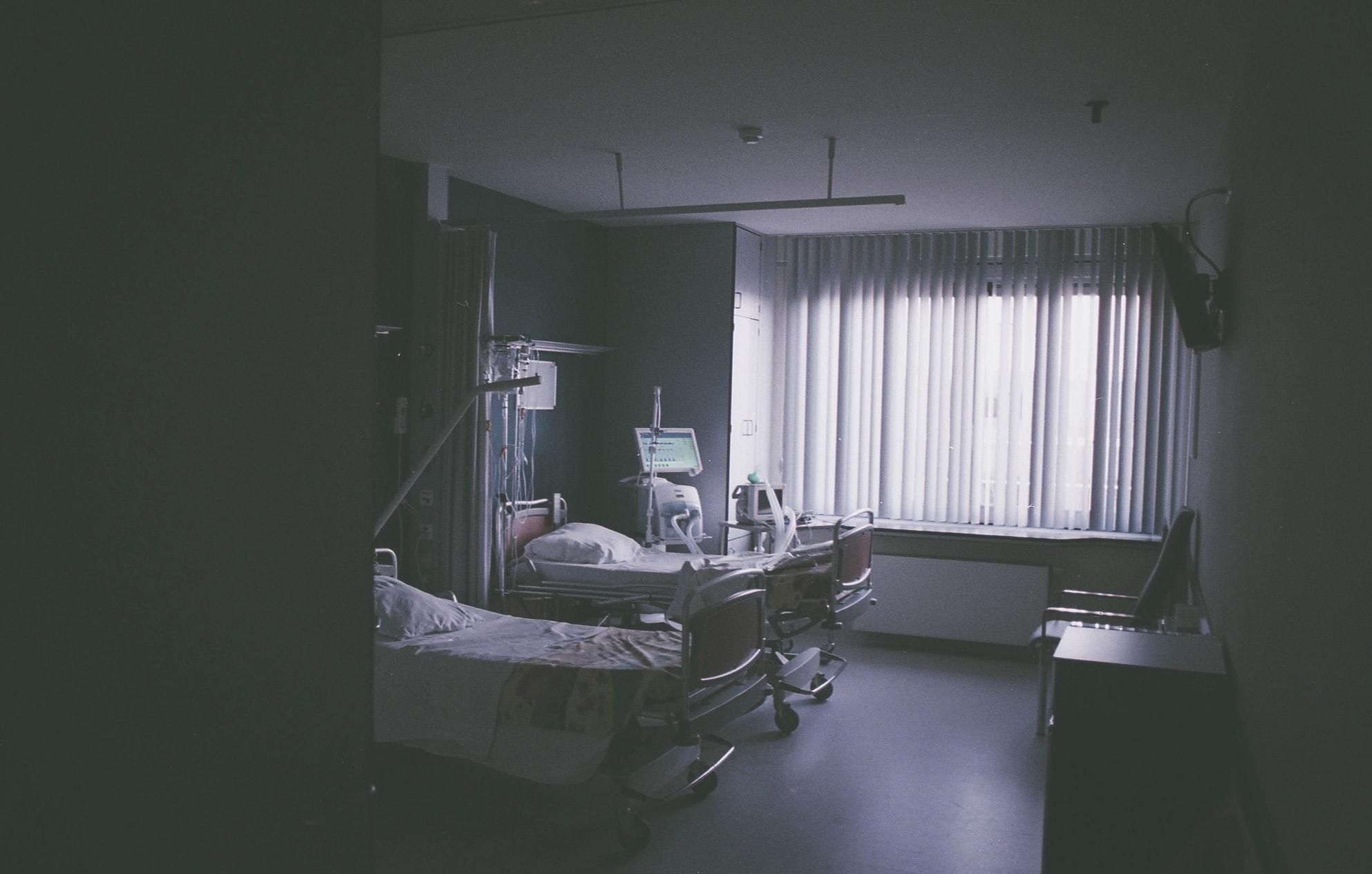У Тернополі пацієнт скоїв самогубство на очах у медперсоналу:  депресія виникла внаслідок COVID