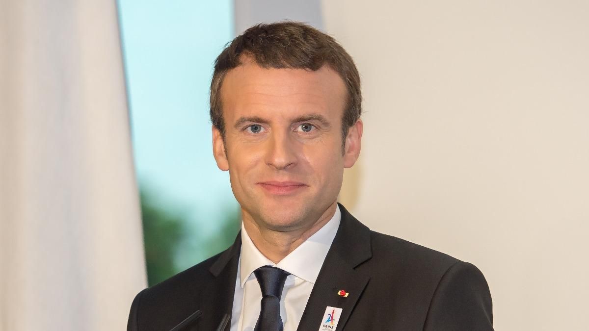 Макрон: до кінця літа всі французи отримають вакцину проти COVID-19 Макрон: до кінця літа всі французи отримають вакцину проти COVID-19