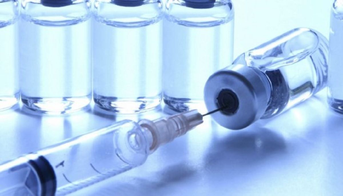 Наявні темпи вакцинації дозволять світу повернутися до нормального життя через 7 років, – ЗМІ