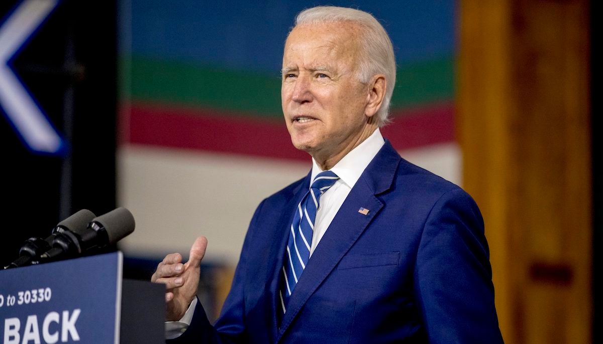 Байден принял предложение НФЛ проводить вакцинацию на стадионах Байден принял предложение НФЛ проводить вакцинацию на стадионах