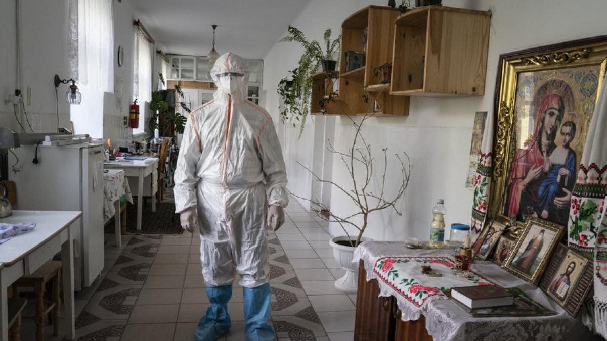 Затишшя перед бурею: у 3 областях України спалахнув COVID-19 після зменшення кількості хворих Затишшя перед бурею: у 3 областях України спалахнув COVID-19 після зменшення кількості хворих