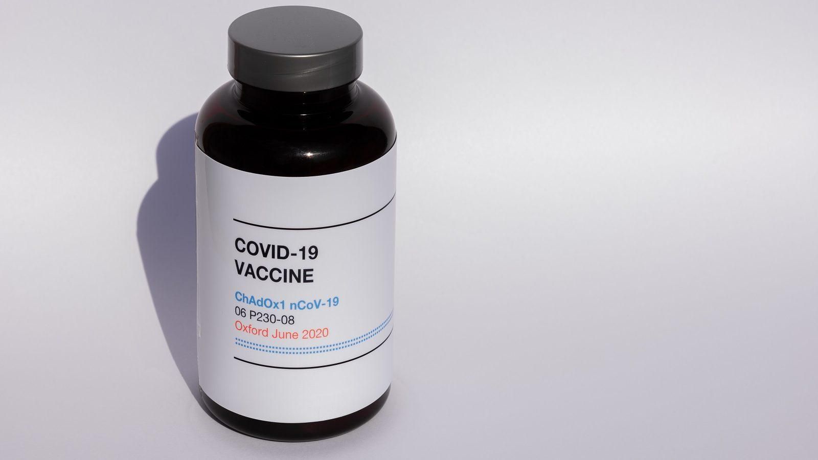Британська вакцина AstraZeneca неефективна проти мутацій COVID-19, – Оксфордський університет